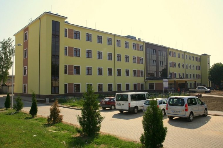 Nowoczesny budynek Centrum Analityczno-Badawczego w Wyższej Szkole Policji w Szczytnie (fot. Tomasz Muraszko) Nowoczesny budynek Centrum Analityczno-Badawczego w Wyższej Szkole Policji w Szczytnie