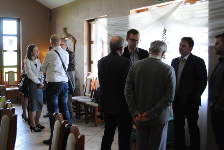 Uczestnicy spotkania chętnie dzielili się swoim doświadczeniem i pomysłami na to, w jaki sposób poprawić sytuację budownictwa drewnianego w Polsce.