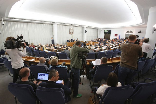 Senatorowie odrzucili wniosek prezydenta o referendum