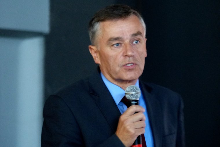 dr inż. Artur Wezgraj, Kanclerz Politechniki Koszalińskiej, zaprezentował nowy Wydział Przemysłu Drzewnego na Forum Szczecineckiego Klastra Meblowego