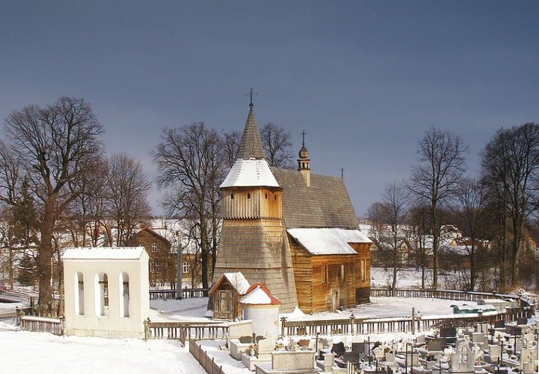 Kościół w Libuszy po odbudowie (2007r.)