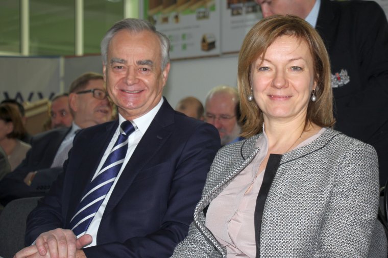 Inicjatorzy AKADEMII STEICO: Katarzyna Schramek, właścicielka firmy STEICO oraz Zbigniew Canowiecki, prezes zarządu stowarzyszenia Pracodawcy Pomorza. Fot. Forestor