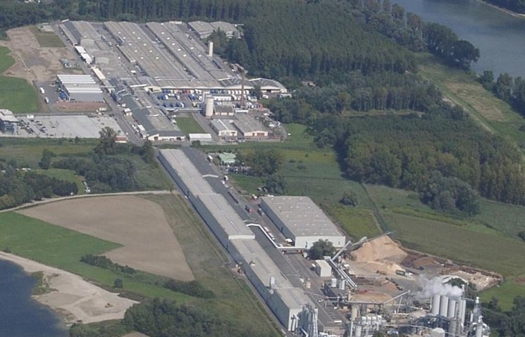 Zakład produkcji płyt wiórowych i fabryka mebli w Germersheim