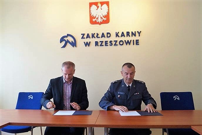 Woodcraft podpisał umowę z Zakładem Karnym w Rzeszowie-Załężu