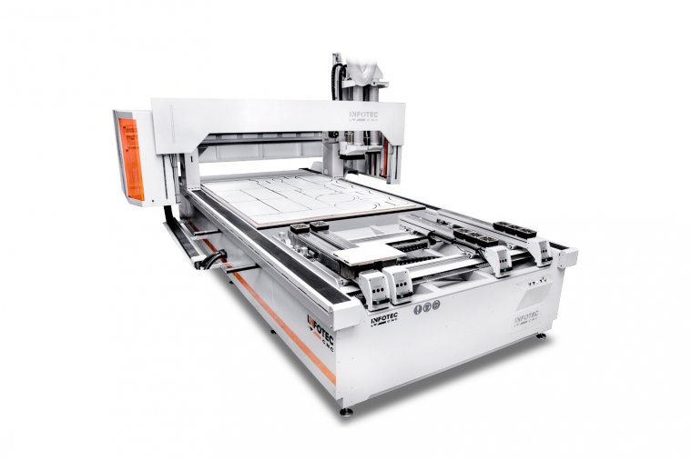 Wielooperacyjne centrum CNC do produkcji mebli InfoTEC PRO Hybrid