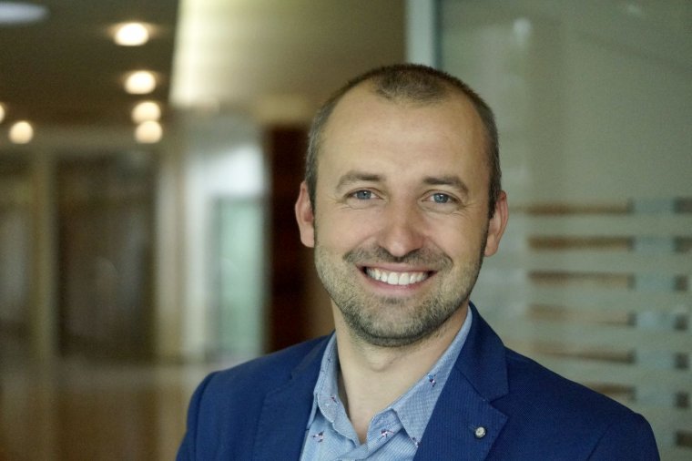 Artur Pęksyk, Dyrektor Pionu Sprzedaży i Marketingu Porta KMI Poland