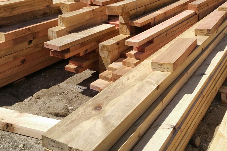 Co powinny zrobić firmy, które chcą legalnie produkować tarcicę konstrukcyjną?