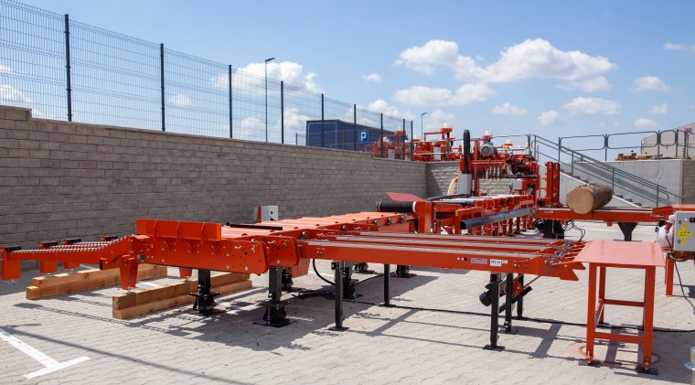 Wyższa wydajność i niższe koszty produkcji dzięki Linii Tartacznej Wood-Mizer  