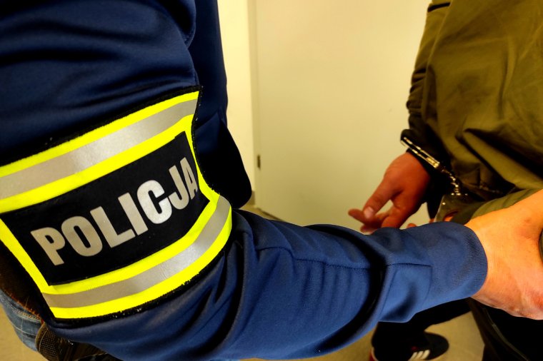 Zatrzymano sprawcę podpalenia składu drewna w Piotrkowie Trybunalskim