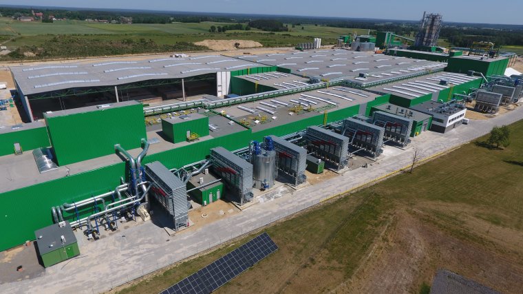 Fabryka materiałów izolacyjnych z włókna drzewnego w Gromadce