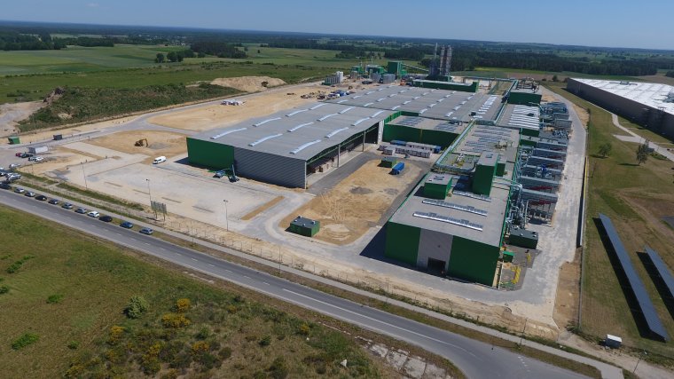 Fabryka materiałów izolacyjnych z włókna drzewnego w Gromadce