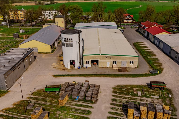 Zakład produkcyjny na sprzedaż w Margoninie – gotowa infrastruktura przemysłowa