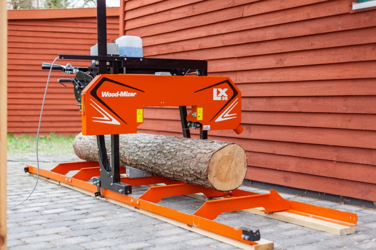 Przecieraj drewno samodzielnie z trakiem hobbystycznym Wood-Mizer LX30