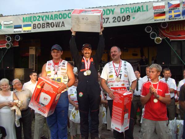 Faworyt polskiej reprezentacji Jacek Stochniałek po raz kolejny zwyciężył w tym roku w Bobrowej