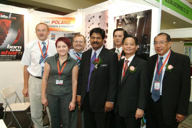 Zakłady Narzędzi Skrawających gościły na wystawie na zaproszenie Wydziału Promocji Handlu i Inwestycji Ambasady Rzeczypospolitej Polskiej w Kuala Lumpur