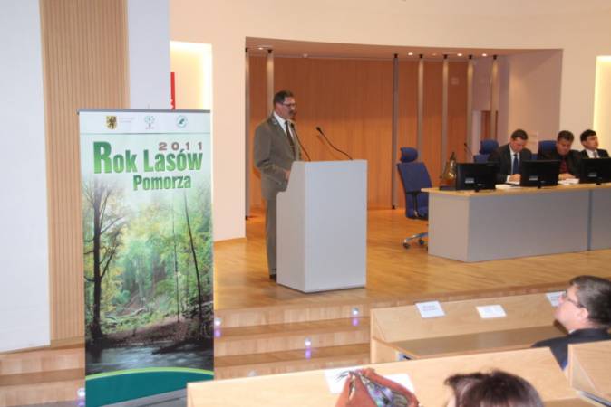 Sejmik Województwa Pomorskiego jednogłośnie przyjął uchwałę ustanawiającą rok 2011 Rokiem Lasów Pomorza.