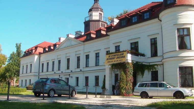 III Sympozjum ochrony drewna odbyło się w Pałcu Wiejce