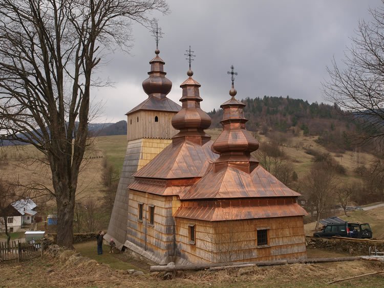 Wyremontowana cerkiew łemkowska w miejscowści Dubne