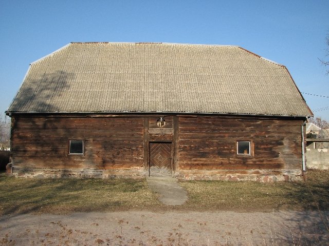 Drewnainy spichlerz dworski w Rzeszynku
