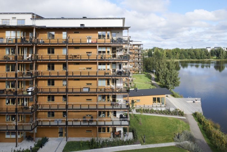 Osiedle w  Limnologen (Szwecja) zbudowane w 2010r. składa się m.in. z czterech drewnianych budynków o ośmiu kondygnacjach