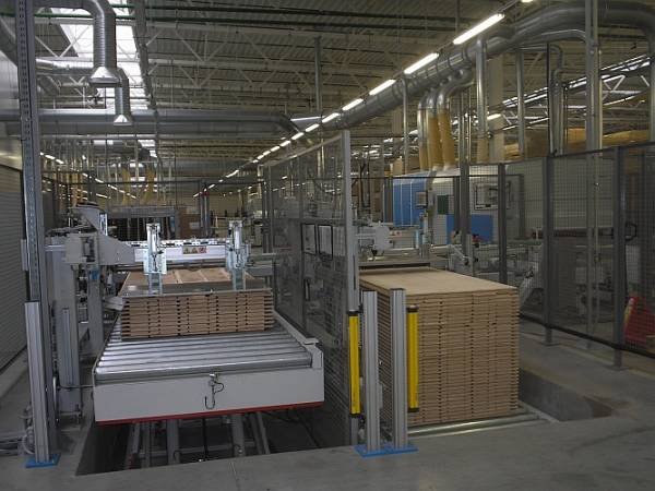 Linia produkcji warstwowej deski podłogowej