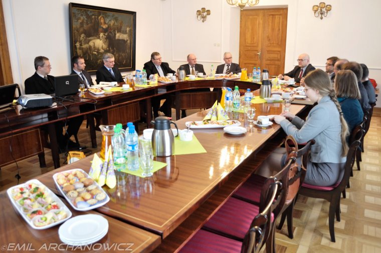 Seminarium na temat innowacyjnych technologii otrzymywania paliw z biomasy drzewnej