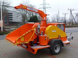 Teknamotor Skorpion 350 SDB. Pierwszy polski mobilny rębak bębnowy tego typu