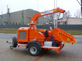 Teknamotor Skorpion 350 SDB. Pierwszy polski mobilny rębak bębnowy tego typu
