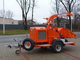 Teknamotor Skorpion 350 SDB. Pierwszy polski mobilny rębak bębnowy tego typu