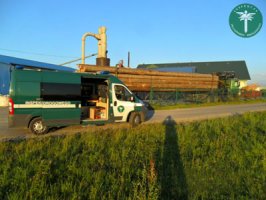 Kierowca transportujący drewno próbował uciec przed kontrolą 