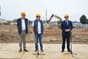 Producent mebli sklepowych inwestuje w Ciechanowie