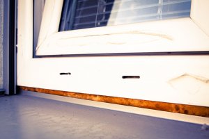 Okno i drzwi na lata? Wybierz dobry montaż!