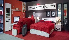 Black Red White: Targi wewnętrzne w Ossie