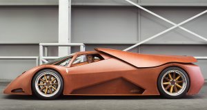 Drewniane superauto na targach motoryzacyjnych w Essen