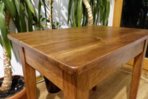 Drewniane meble w nowej odsłonie - Renowacja i konserwacja. 