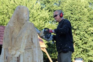 X Międzynarodowy Plener Rzeźbiarski Puszcza Zielonka 2017