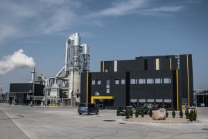 Forte otwarło fabrykę płyt wiórowych 