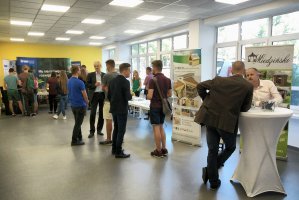 Branżowe Targi Pracy na poznańskim Wydziale Technologii Drewna