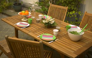 Krok po kroku: Jak przygotować drewno w ogrodzie na jesień?