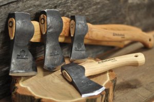 Siekiera - sprawdzone narzędzie do obróbki drewna