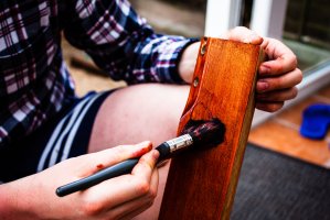 Jaki impregnat do drewna pozwoli Ci odnowić wnętrze domu?