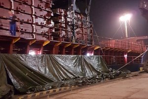 Inspekcja Ochrony Środowiska zawróciła statek z transportem zrębek