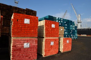 Port w Rydze zwiększył przeładunek drewna