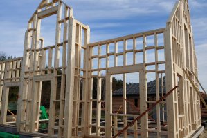 Polskie Domy Drewniane: Umowa o współpracy z Andrewexem