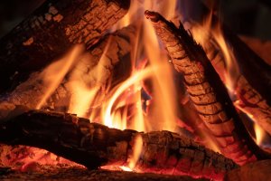 Jak palić w piecu oszczędnie i ekologiczne?