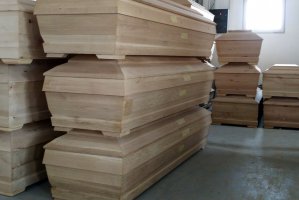 Przekręt vatowski na trumnach