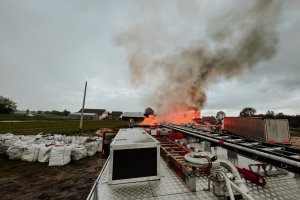 300 tys. zł strat po pożarze składu palet