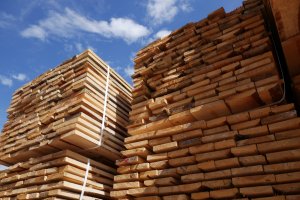 Rosyjskie tartaki zmuszone do ograniczenia produkcji