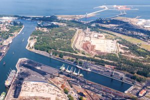 Port w Gdańsku z rekordowym przeładunkiem drewna
