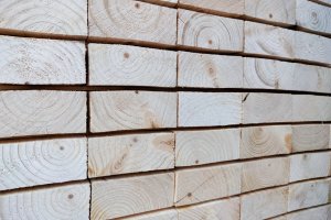 Eksport rosyjskiej tarcicy w 2022r. spadł o 25%